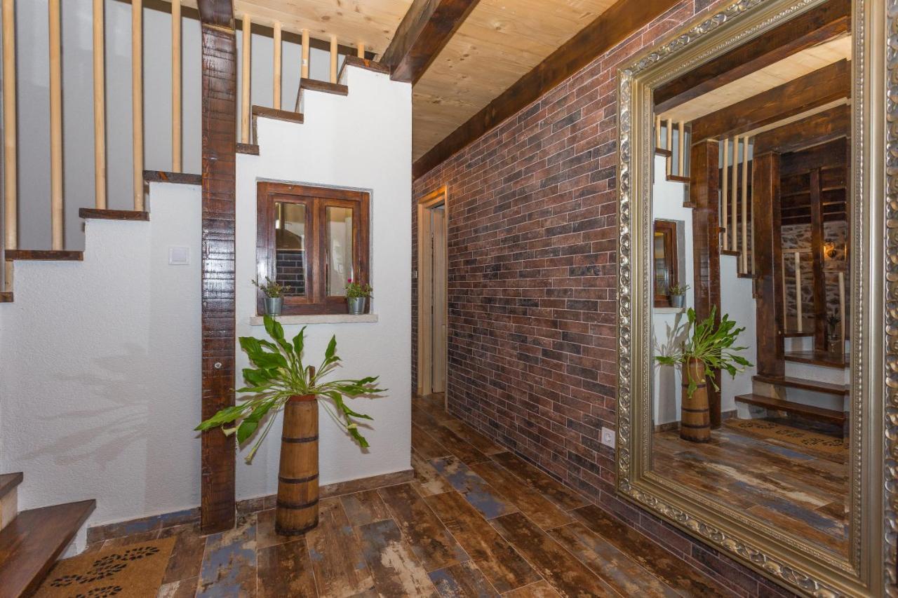 Kuca Za Odmor Joko I Jeka Villa Bogatic Ngoại thất bức ảnh