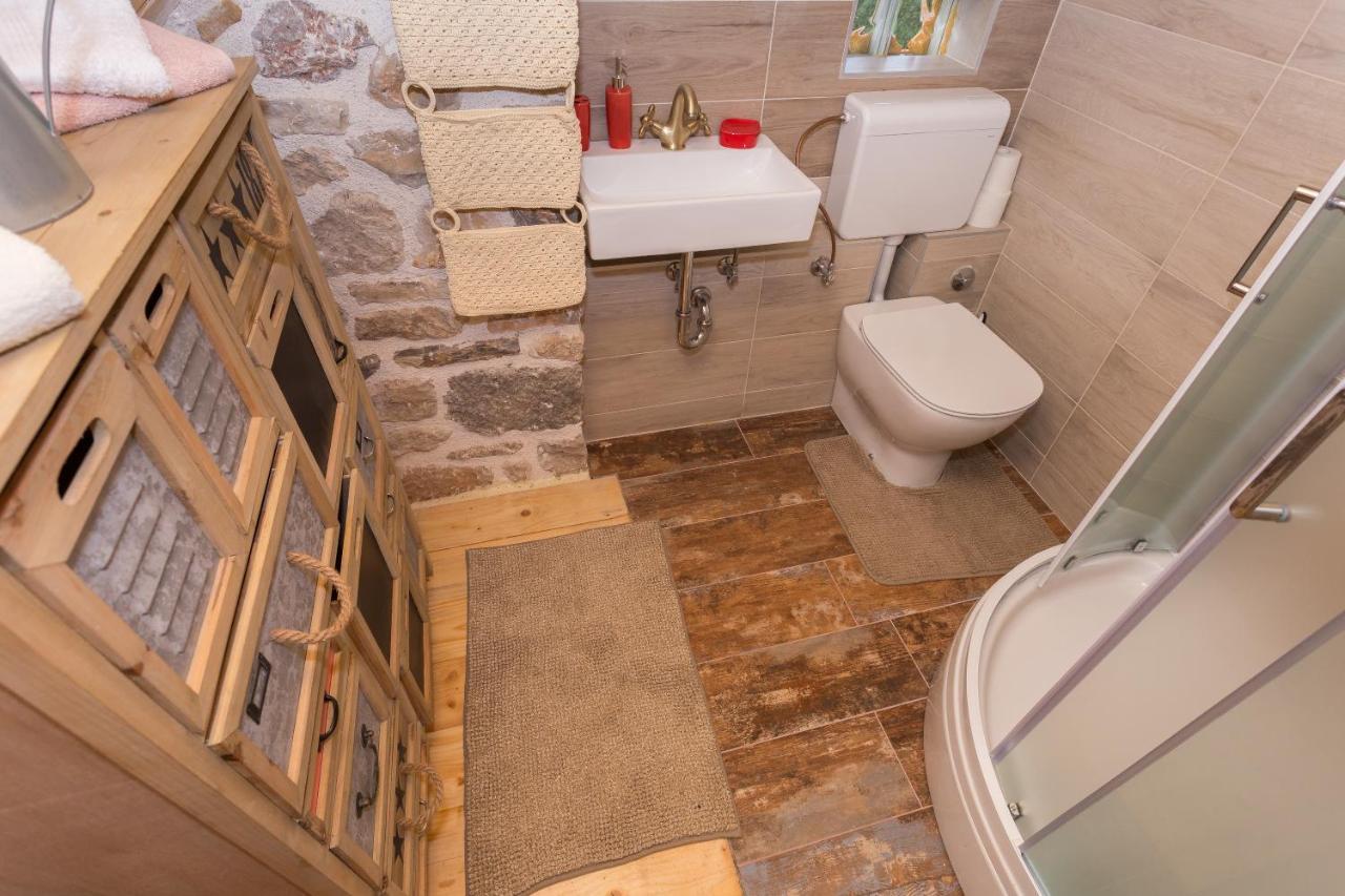 Kuca Za Odmor Joko I Jeka Villa Bogatic Ngoại thất bức ảnh
