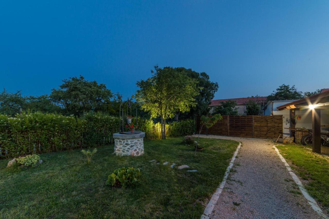 Kuca Za Odmor Joko I Jeka Villa Bogatic Ngoại thất bức ảnh