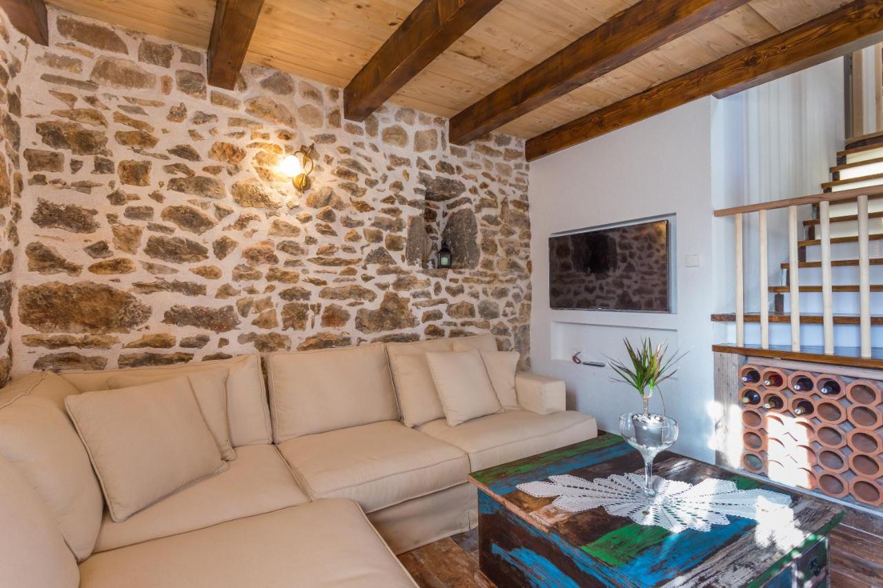 Kuca Za Odmor Joko I Jeka Villa Bogatic Ngoại thất bức ảnh