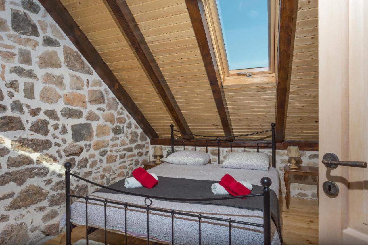 Kuca Za Odmor Joko I Jeka Villa Bogatic Ngoại thất bức ảnh
